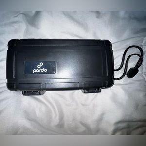 Pardo cigar case